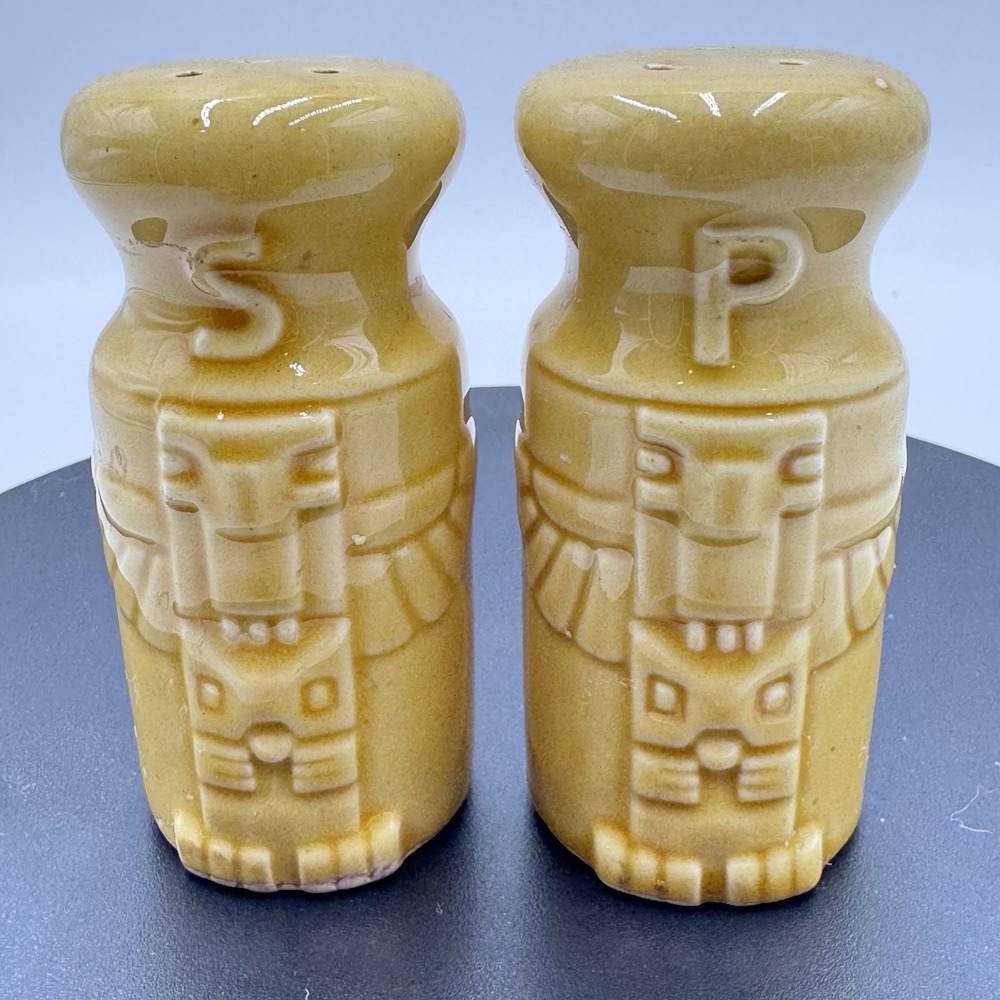 VTG Native American Totem Salt & Pepper Shaker Set Yellow Eagle Glazed Ceramic